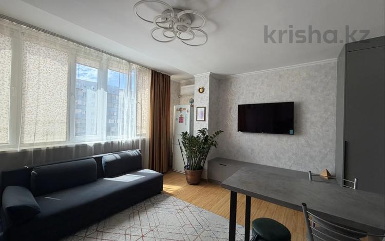 2-комнатная квартира · 45 м² · 6/9 этаж, мкр Мамыр-4 302 за 40 млн ₸ в Алматы, Ауэзовский р-н — фото 2