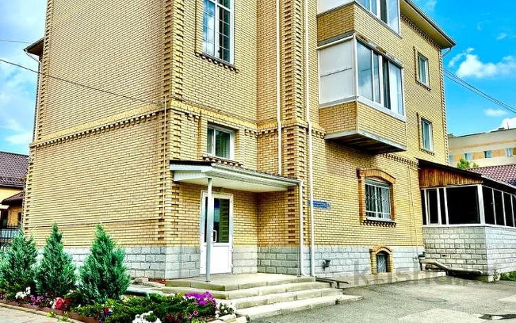 3-бөлмелі пәтер · 101.5 м² · 3/3 қабат, Шаяхметова 119А, бағасы: 78 млн ₸ в Костанае — фото 16