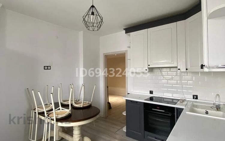 3-комнатная квартира, 90 м², 9/9 этаж помесячно, Е-22 2 — E-51