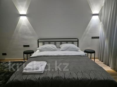 Аренда квартир посуточно в Карагандинской обл.: 3-комнатная квартира · 75 м² · 1/5 этаж, мкр Михайловка , Жанибекова 53/1 за 26 000 〒 3-комнатная квартира · 75 м² · 1/5 этаж, мкр Михайловка , Жанибекова 53/1 за 26 000 〒 в Караганде, Казыбек би р-н