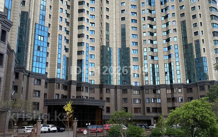 2-бөлмелі пәтер · 78 м² · 12/23 қабат, ул. Кабанбай батыра 87, бағасы: 84 млн ₸ в Алматы, Алмалинский р-н — фото 2