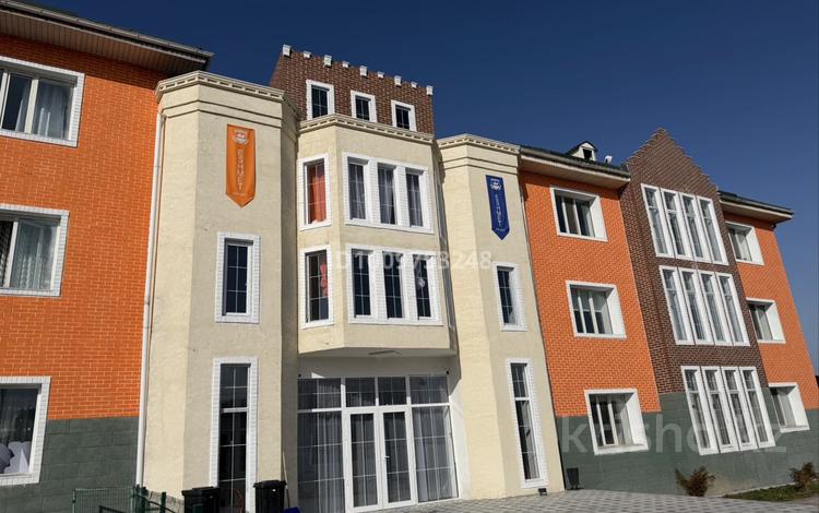 Свободное назначение, офисы, магазины и бутики, общепит, салоны красоты, фитнес и спорт, медцентры и аптеки, образование, конференц-залы, кабинеты и рабочие места · 614.9 м² за ~ 5.5 млн 〒 в Каскелене — фото 2