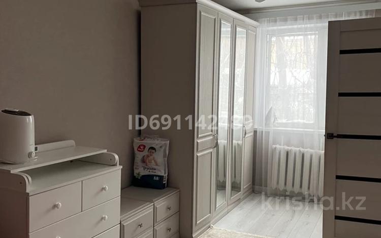 2-бөлмелі пәтер, 45 м², 1/5 қабат, мкр Новый Город, Мустафина 5, бағасы: 17.5 млн 〒 в Караганде, Казыбек би р-н — фото 2