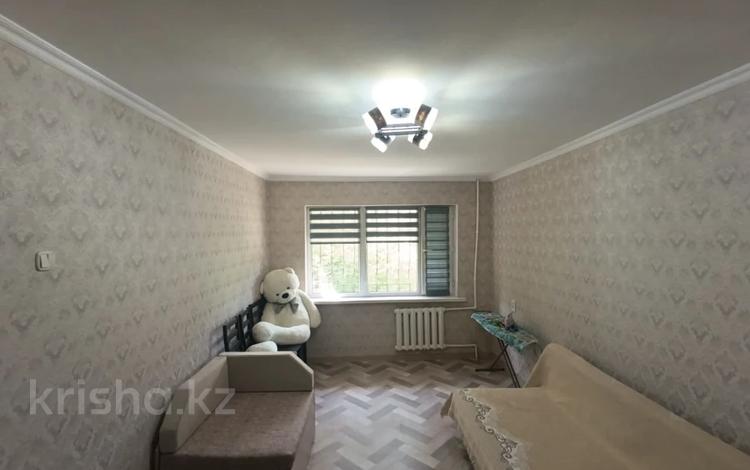 1-комнатная квартира · 31 м² · 1/5 этаж, Майкудук, 19й микрорайон 40 за 9 млн ₸ в Караганде, Алихана Бокейханова р-н — фото 2