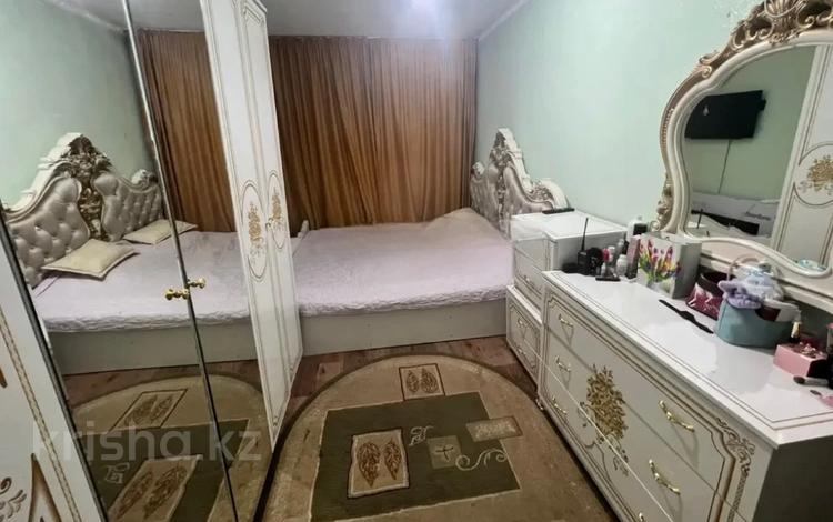 2-комнатная квартира · 45 м² · 1/4 этаж, мкр №1 45 за 250 000 ₸ в Алматы, Ауэзовский р-н — фото 2
