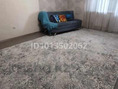 1-бөлмелі пәтер · 52 м² · 4/9 қабат, мкр Аксай-1А 28, бағасы: 250 000 ₸ в Алматы, Ауэзовский р-н