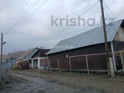 Часть дома · 4 комнаты · 200 м² · 6 сот., Правый восточный 254 — 1 дача за 10 млн ₸ в Семее