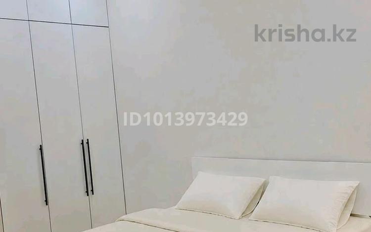 2-комнатная квартира · 65 м² · 2/20 этаж, проспект Серкебаева за 300 000 ₸ в Алматы, Бостандыкский р-н — фото 2