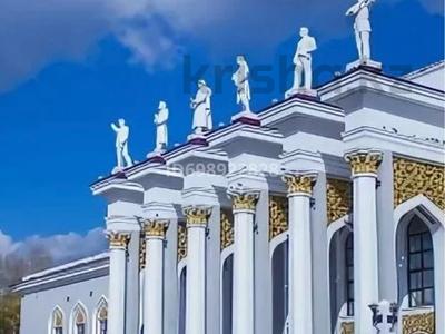 Свободное назначение, офисы, магазины и бутики, общепит, салоны красоты, бани, гостиницы и зоны отдыха, фитнес и спорт, медцентры и аптеки, образование, развлечения, конференц-залы, кабинеты и рабочие места, студии · 180 м² за ~ 2.3 млн 〒 в Караганде, Казыбек би р-н