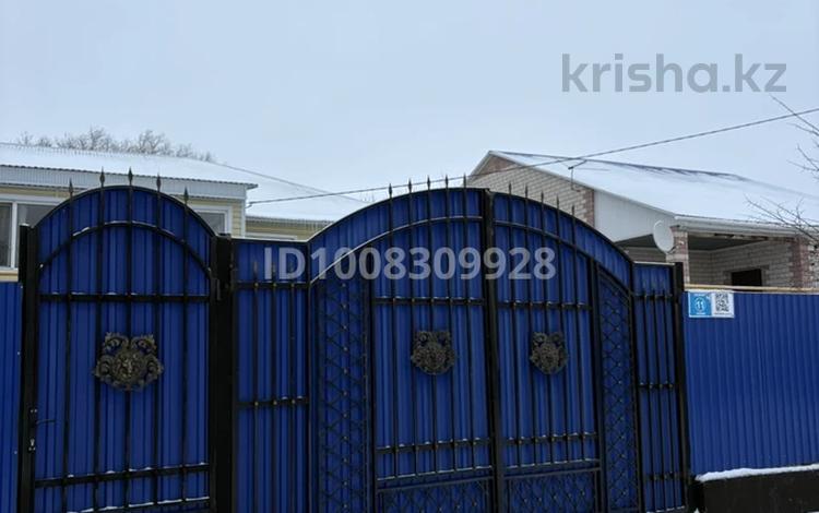 Отдельный дом · 5 комнат · 150 м² · 10 сот., Акжарская 11 за 35 млн ₸ в Актобе, жилой массив Кирпичный — фото 2