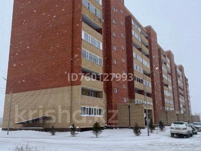 Пәтерлер в Павлодарской обл.: 1-бөлмелі пәтер · 39.7 м² · 1/9 қабат, проспект Нурсултана Назарбаева 309/2, бағасы: 17 млн 〒 1-бөлмелі пәтер · 39.7 м² · 1/9 қабат, проспект Нурсултана Назарбаева 309/2, бағасы: 17 млн 〒 в Павлодаре