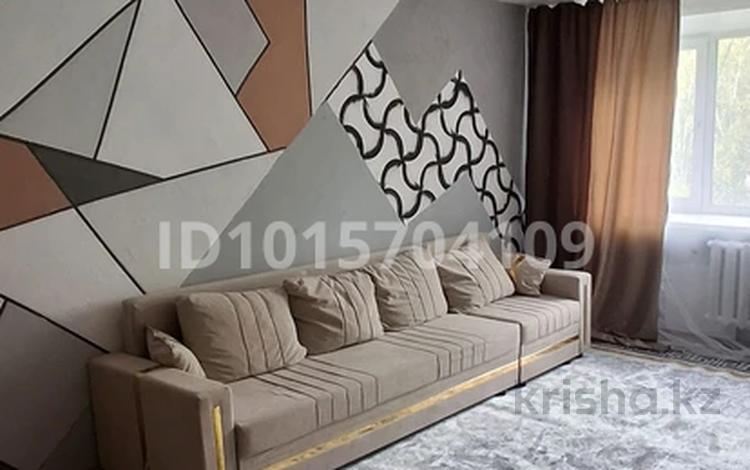 2-комнатная квартира · 50 м² · 5/5 этаж, Комарова 10 за 12 000 ₸ в Алтае — фото 2