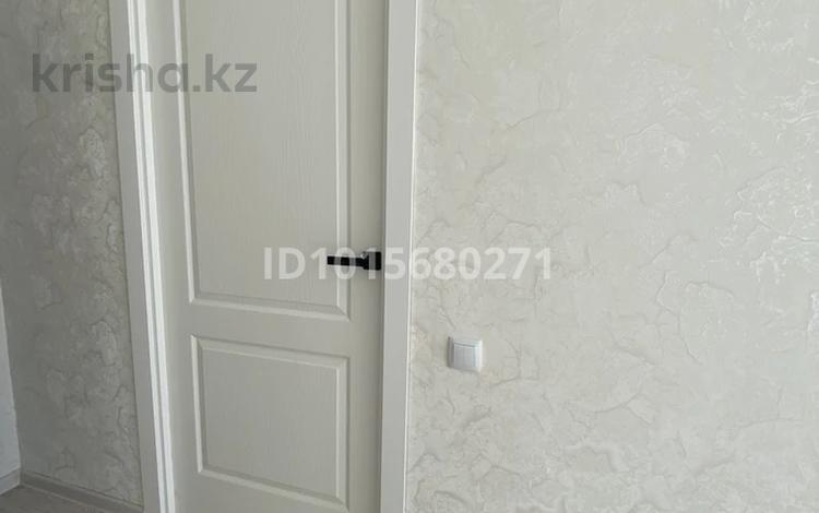 2-бөлмелі пәтер · 73 м² · 8/9 қабат, Б. Момышулы 4, бағасы: 300 000 ₸ в Астане, Алматы р-н — фото 2