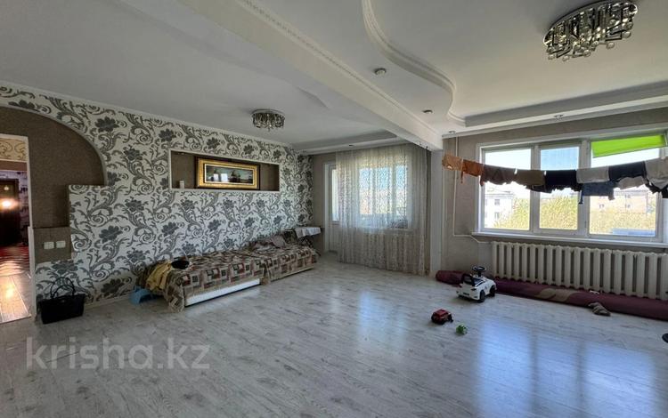 3-бөлмелі пәтер · 107.4 м² · 4/5 қабат, Холодный ключ, Ауэзова 112А, бағасы: 27 млн ₸ в Семее — фото 2