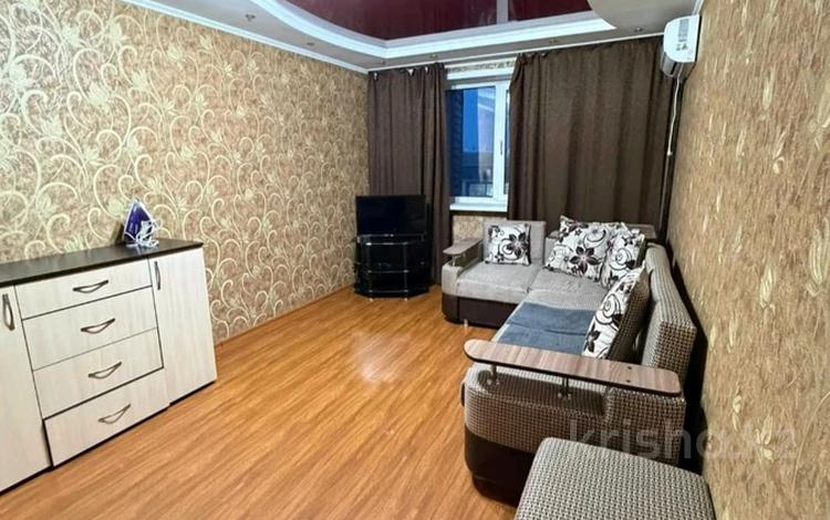1-комнатная квартира · 40 м² · 3/9 этаж, Жамбыла Жабаева 71а за 200 000 ₸ в Петропавловске — фото 2