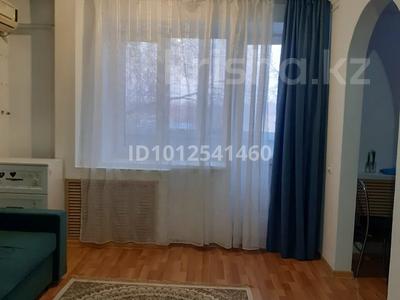 1-бөлмелі пәтер · 32.8 м² · 3/5 қабат, мкр Айгуль 50/2 — Тюленина, бағасы: 12 млн ₸ в Уральске