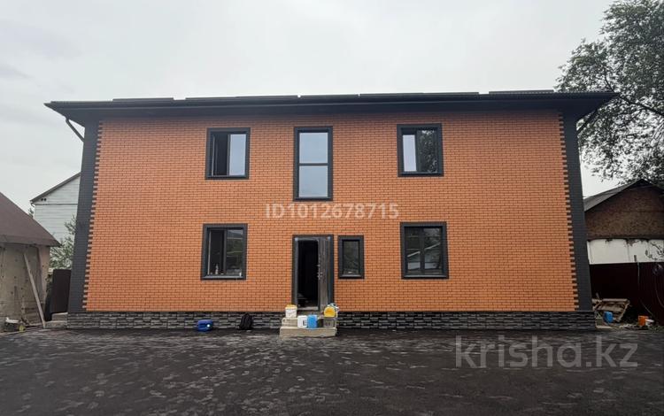 Отдельный дом · 9 комнат · 400 м² · 6 сот., мкр Шанырак-2, Жаркындаева 27 за 2 млн ₸ в Алматы, Алатауский р-н — фото 2