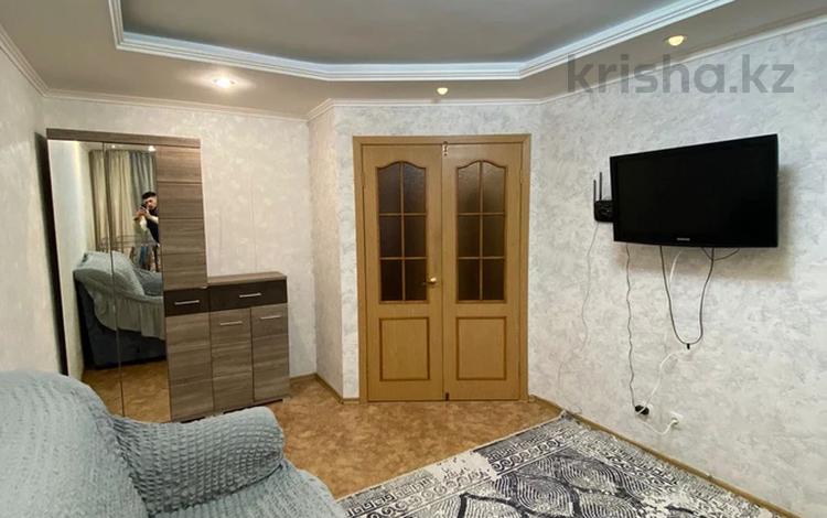2-комнатная квартира · 55 м² · 3/5 этаж, Набережная им Славского 24 — Ауезова за 13 000 〒 в Усть-Каменогорске, Ульбинский — фото 12