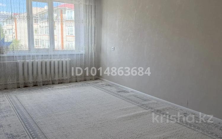 2-бөлмелі пәтер · 55.5 м² · 4/5 қабат, Қонаев ш/а., бағасы: 21 млн ₸ в Уральске, мкр Кунаева — фото 2