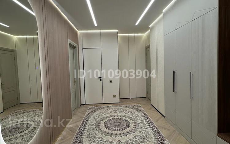 3-комнатная квартира · 105 м² · 3/12 этаж, Кайым Мухамедханова 6 Б за 87 млн ₸ в Астане, Нура р-н — фото 2