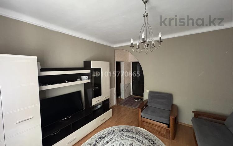 2-комнатная квартира · 52 м² · 1 этаж, Тулебаева 80 за 340 000 ₸ в Алматы, Медеуский р-н — фото 2