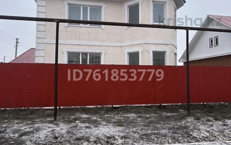Дом · 5 комнат · 210 м², мкр Жана Орда, Преображенская 32 за 7 000 ₸ в Уральске — фото 12