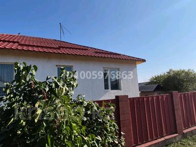 Отдельный дом · 6 комнат · 222 м² · 12.2 сот., Умбеталы 91 — САУДА магазин за 49.8 млн 〒 в Каскелене