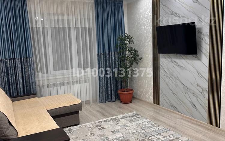 3-комнатная квартира · 72 м² · 4/5 этаж, мкр Север 21 — Пересечение ул. Рыскулова и ул. Жолан Батыра за 20 000 ₸ в Шымкенте, Аль-Фарабийский р-н — фото 2