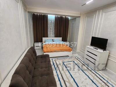 1-бөлмелі пәтер · 40 м², Есенова 160/3, бағасы: 2 000 〒 в Алматы, Жетысуский р-н