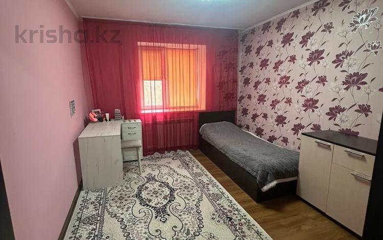 4-бөлмелі пәтер · 87 м² · 3/6 қабат, мкр 8, Братья Жубановых, бағасы: 29 млн ₸ в Актобе — фото 2