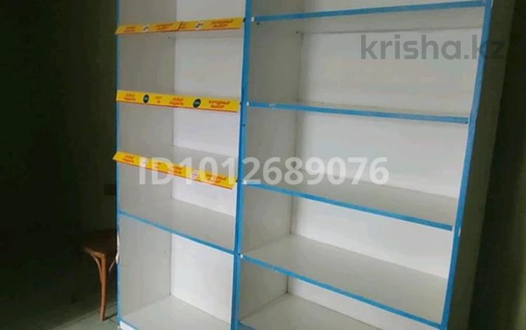 Магазины и бутики · 52 м² за 250 000 ₸ в Уральске — фото 2