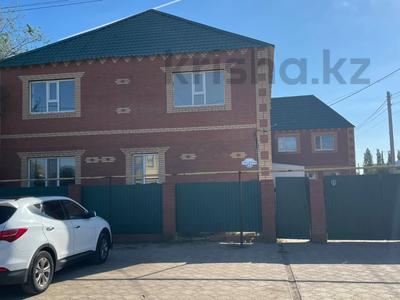 Отдельный дом · 4 комнаты · 477 м² · 5 сот., Рамаева 43 за ~ 120.8 млн 〒 в Уральске