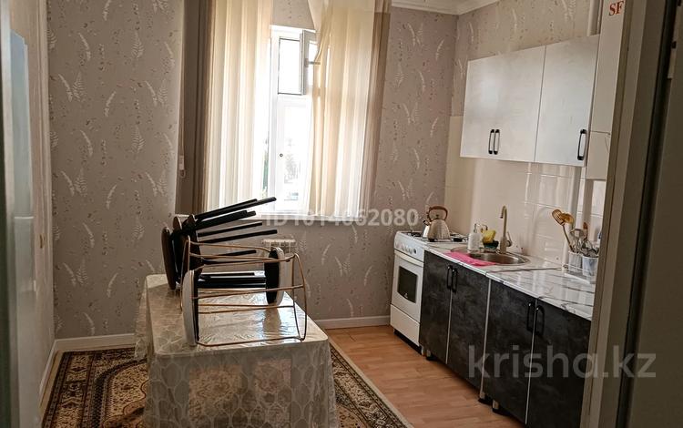 1-комнатная квартира · 42 м² · 3/5 этаж, мкр Асар 21 за 140 000 ₸ в Шымкенте, Абайский р-н — фото 2