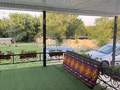 Жеке үй · 5 бөлме · 212 м² · 20 жүзд., Ақсай 10А — Возле мечети, бағасы: 46 млн ₸ в Шымкенте, Аль-Фарабийский р-н