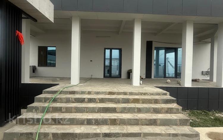 Отдельный дом · 4 комнаты · 260.6 м² · 10 сот., 117 1999 — Болашак за 130 млн 〒 в Кемертогане — фото 2