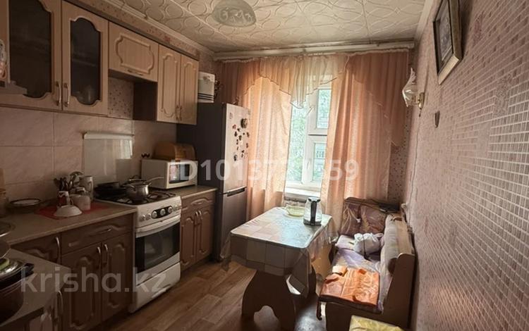 3-комнатная квартира · 69 м² · 5/9 этаж, 70-й квартал за 135 000 ₸ в Темиртау — фото 2