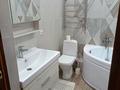 3-комнатная квартира · 99.2 м² · 6/8 этаж, мкр. Алтын орда, Алия Молдагулова 50а за 300 000 ₸ в Актобе — фото 20