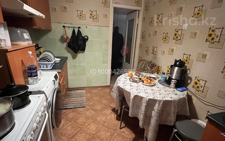 3-комнатная квартира · 68 м² · 10/10 этаж, Ленина 53 — Район Супермаркет за 135 000 ₸ в Аксу — фото 2