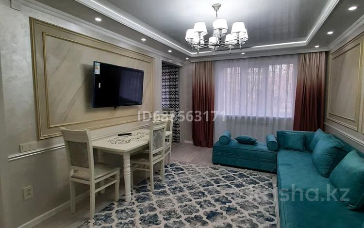 3-комнатная квартира · 70 м² · 1/4 этаж, Гани Иляева — Пересечении с момышулы за 25 000 ₸ в Шымкенте, Абайский р-н — фото 2