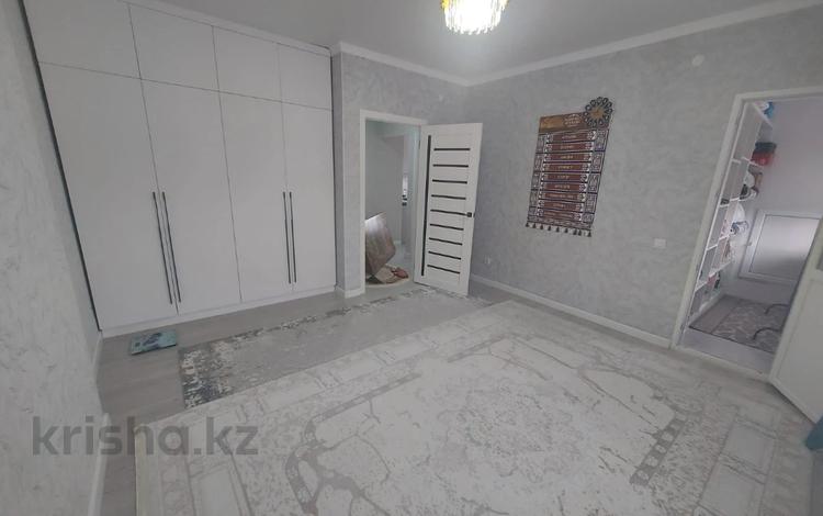 2-комнатная квартира · 52 м² · 12/12 этаж, Ж. Нажимеденова — БЕЗ КОМИССИИ ДЛЯ ПОКУПАТЕЛЯ за 30 млн ₸ в Астане, Сарайшык р-н — фото 2