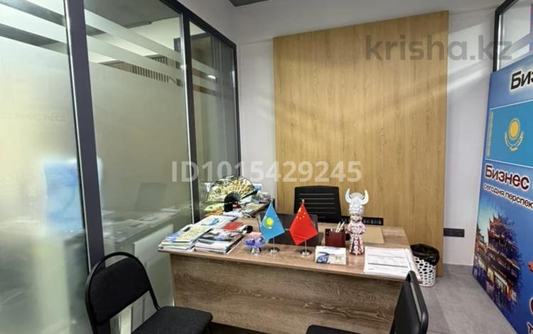 Кабинеттер және жұмыс орындары · 10 м², бағасы: 120 000 ₸ в Актау, 18А мкр — фото 2