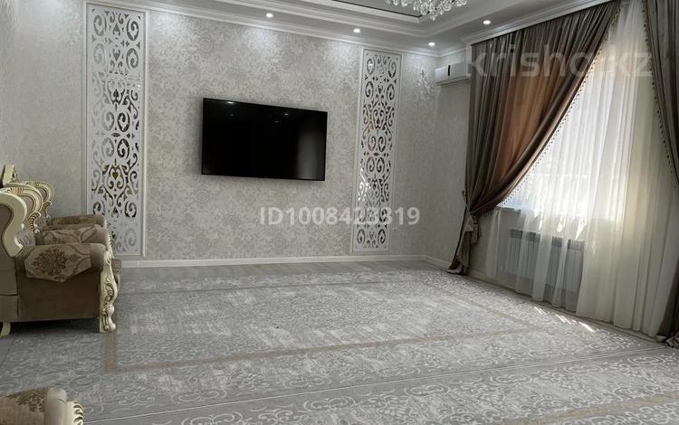 Отдельный дом · 10 комнат · 440 м² · 3.3 сот., мкр "Шыгыс 2" — Возле Шыгыстауна за 1.8 млн ₸ в Актау, мкр "Шыгыс 2" — фото 2