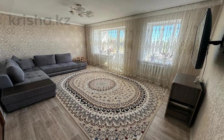 4-комнатная квартира · 115.2 м² · 3/3 этаж, 40 лет Октября 12 за 30 млн 〒 в  — фото 2