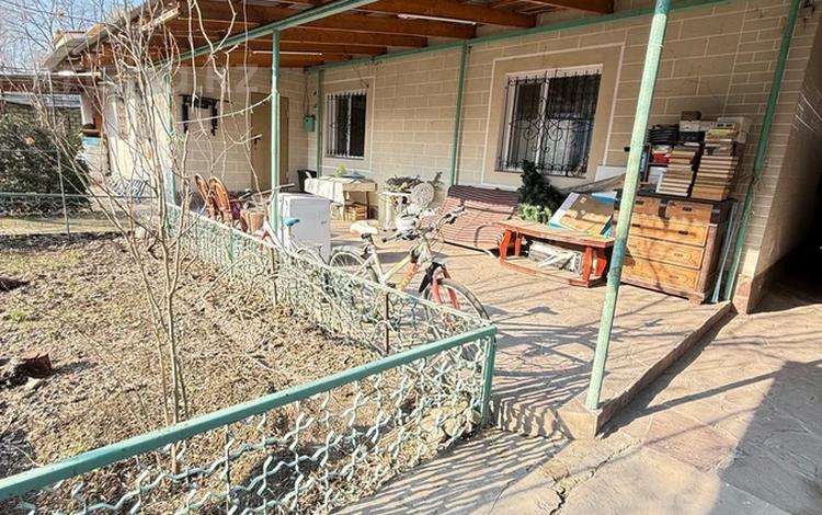 Отдельный дом · 7 комнат · 160 м² · 10 сот., Улбике Акына 97 — Между Рахимова и Ниеткалиева за 50 млн 〒 в Таразе — фото 2