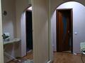 2-комнатная квартира, 70 м², 5/12 этаж помесячно, мкр Акбулак за 200 000 〒 в Алматы, Алатауский р-н — фото 7