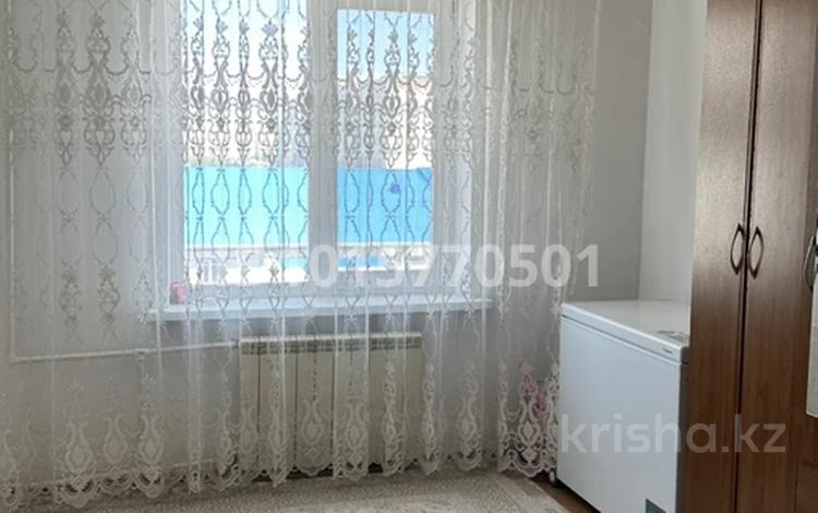 2-бөлмелі пәтер · 56 м² · 8/9 қабат, 2 ш/а. 302, бағасы: 160 000 ₸ в Актобе, мкр 8 — фото 2