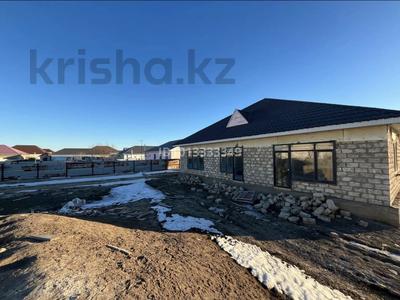 Отдельный дом · 5 комнат · 233.3 м² · , Акжелкен 18 за ~ 20 млн ₸ в Еркинкале