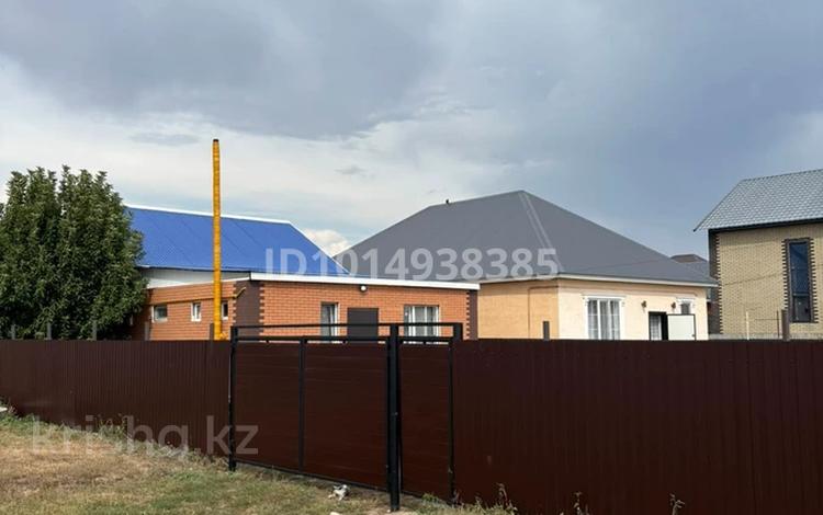 Жеке үй · 3 бөлме · 95 м² · 4 жүзд., Оралхан Бөкей 7, бағасы: 19.8 млн ₸ в Деркуле — фото 16