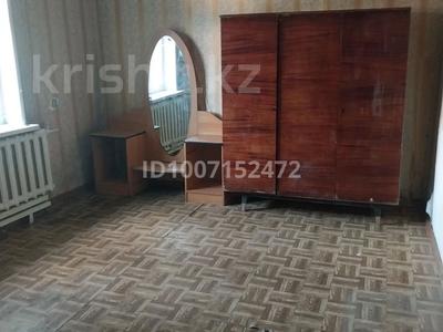 Отдельный дом · 4 комнаты · 70 м², Акпан за 70 000 〒 в Астане, р-н Байконур