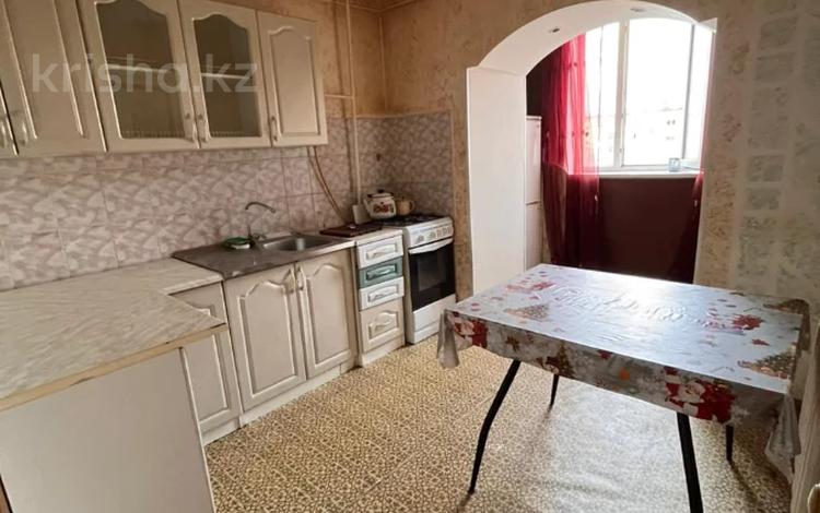 2-бөлмелі пәтер · 54 м² · 4/5 қабат, 2 ш/а., Абулхайр хана, бағасы: 15.5 млн ₸ в Актобе, мкр 8 — фото 2